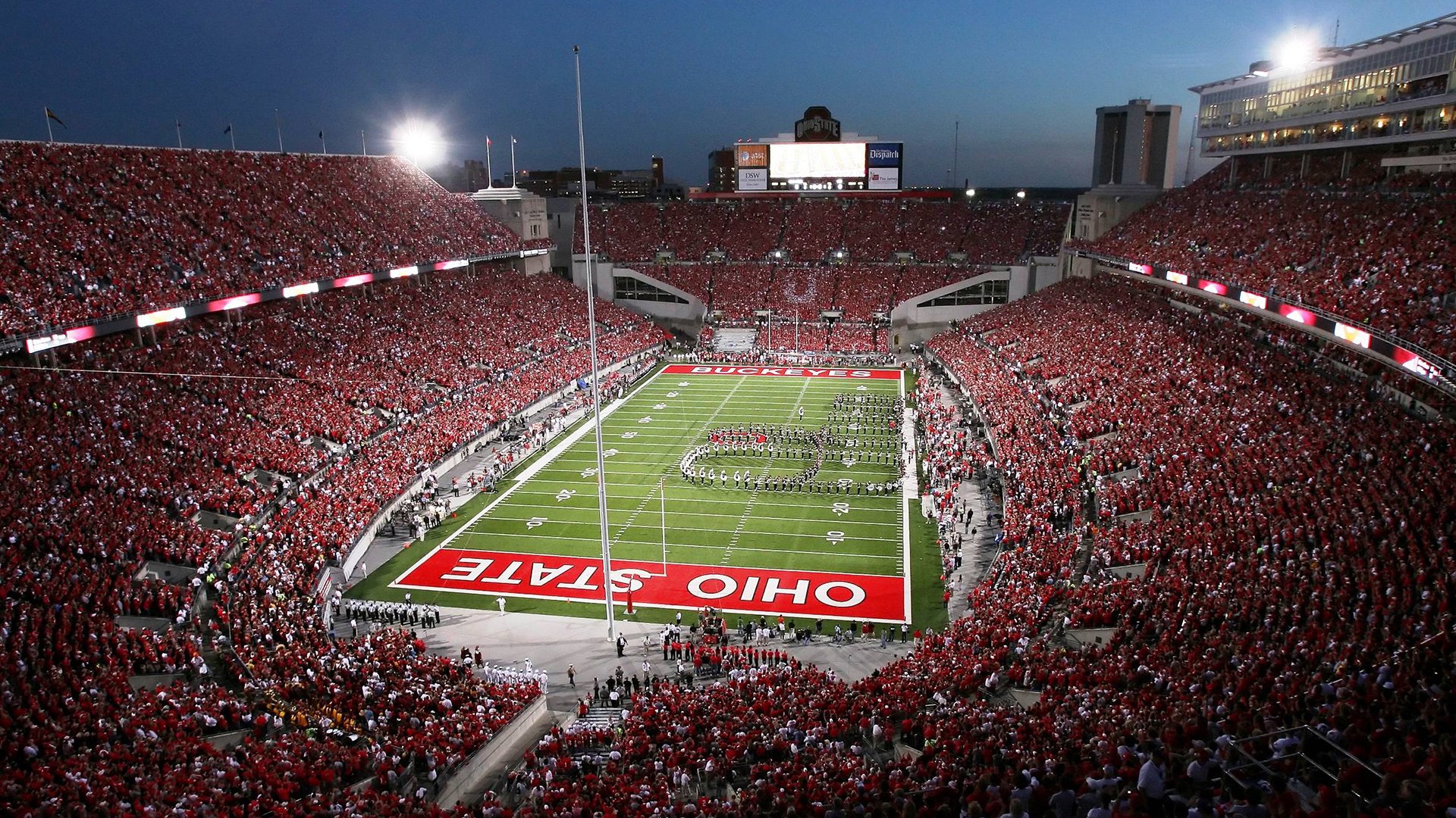 爱游戏官方网站-“德甲联盟争冠，队伍临门一脚成关键”，德甲联赛前瞻